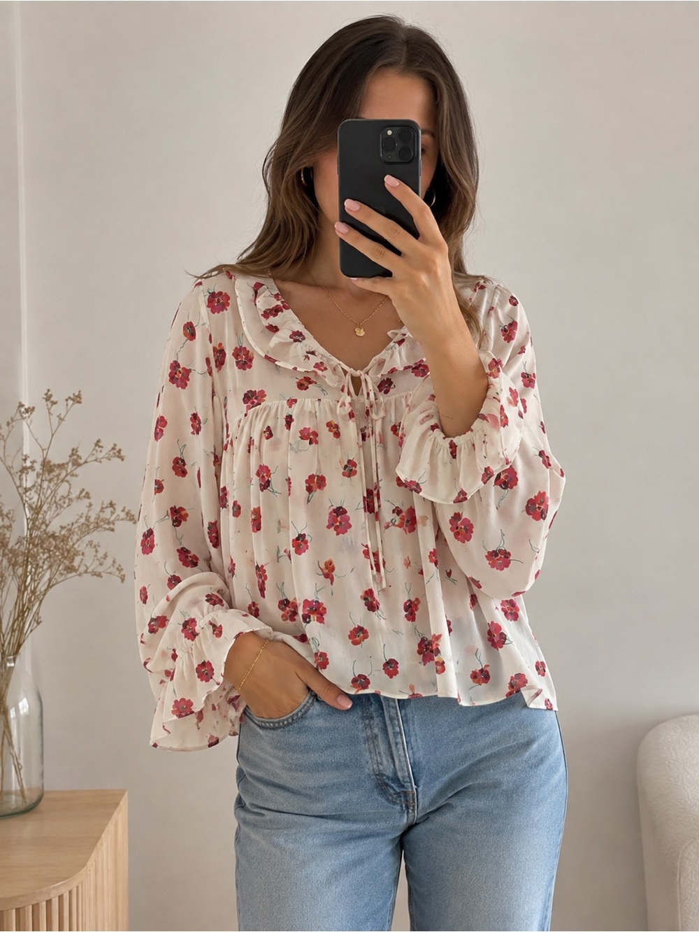 Gap Women’s Cream Floral Ruffle Tie-Neck Blouse